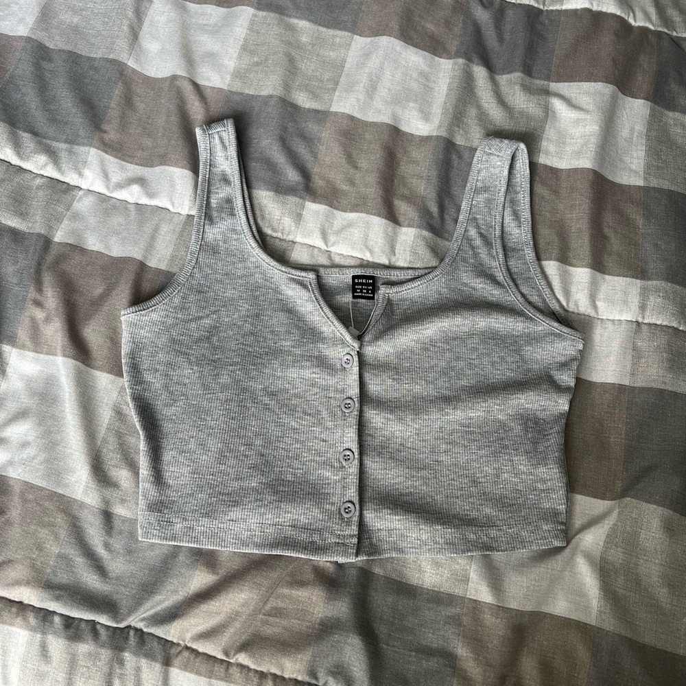 SHEIN Gray Buttoned Crop Tank Top